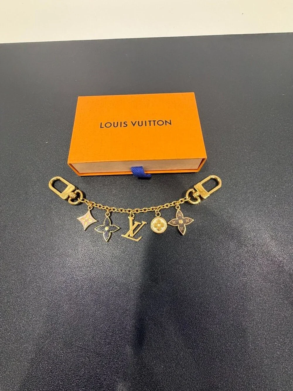 Louis Vuitton Spring Street Chain Bag Charm (JB1490)